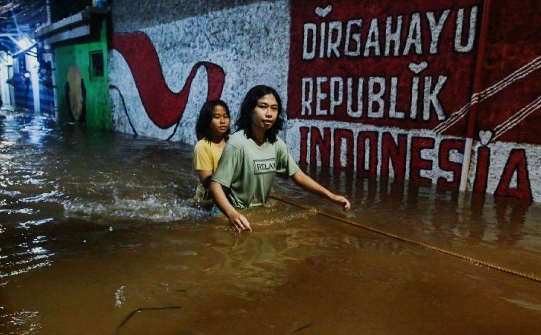 Kali Krukut dan Mampang Meluap, 10 RT di Jaksel Terkena Banjir Usai Hujan Deras
