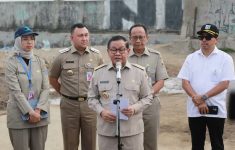 Pemprov Jakarta 3 Kali Kirim Bantuan ke Sumatera di Tengah Penanganan Banjir Rob