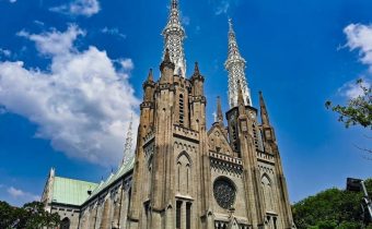 Gereja Katedral Jakarta Rilis Jadwal Misa Natal 2025, Simak Ketentuan Registrasinya