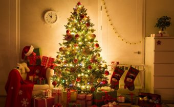 Hiasan Pohon Natal: Makna Setiap Ornamen dan Cerita di Baliknya