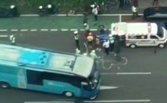 Warga Heboh! Pesepeda Tewas di Jalan Sudirman Usai Terlibat Kecelakaan dengan Bus TransJakarta