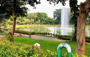 5 Rekomendasi Taman Gratis di Jakarta Cocok Untuk Piknik di Akhir Pekan