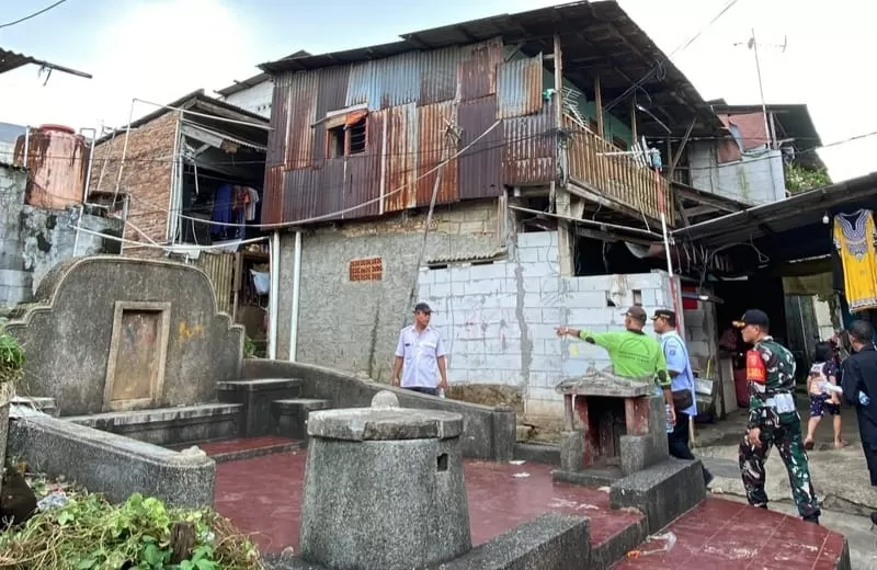 73 KK Warga TPU Kebon Nanas Pindah Rusun, Sekolah Anak dan Bantuan Sosial Ikut Difasilitasi. (Source: Jawa Pos)