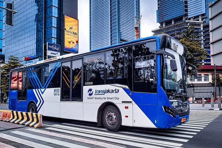 Tarif Transjakarta Batal Naik! Demi Menjaga Daya Beli Masyarakat, Begini Penjelasannya