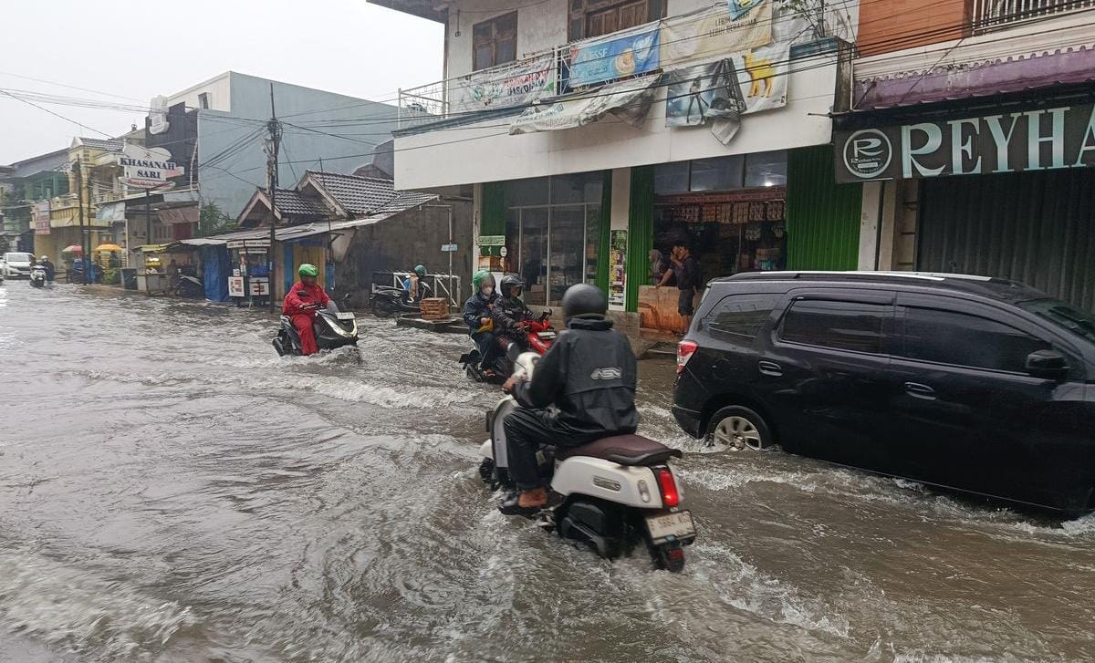 Data Banjir Kota Bekasi Terbaru: Sirene Peringatan Sempat Berbunyi, Genangan Sampai 150 Cm