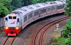 Video Penumpang Kereta Semprot Jalan Pakai Jet Shower Toilet Viral, KAI Minta Kejadian Tak Terulang