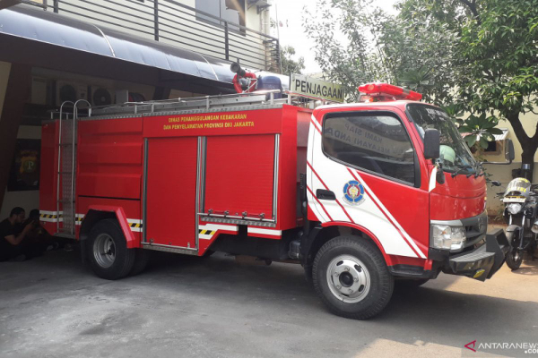 Mobil Damkar Dilempari Warga di Lampung Barat