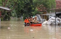 90 RT dan 9 Ruas Jalan Terdampak Banjir Jakarta, BPBD Imbau Warga Tetap Waspada