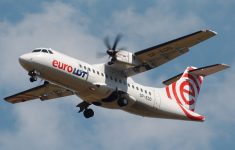 Korban Pesawat ATR 42-500 Dievakuasi di Lereng Gunung Bulusaraung, 4 Tim SAR Dikerahkan