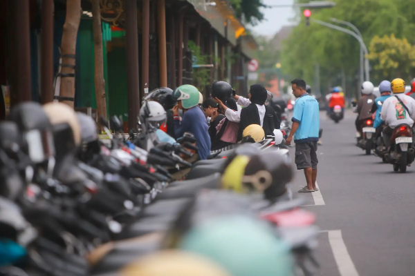 Ancaman Pidana Juru Parkir Liar Menurut KUHP Baru, Bakal Dipenjara 9 Tahun