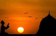 3 Doa Setelah Sholat Subuh di Bulan Ramadan agar Dosa Diampuni, Beserta Latin dan Artinya