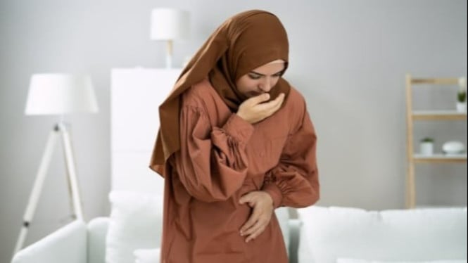 Apakah Muntah Dapat Membatalkan Puasa? Ini Penjelasan dalam Islam yang Wajib Kamu Tahu