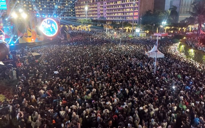 Solidaritas Warga Jakarta di Malam Tahun Baru 2026, Donasi Rp3,6 Miliar untuk Daerah Terdampak Bencana. (Source: Metro TV News)