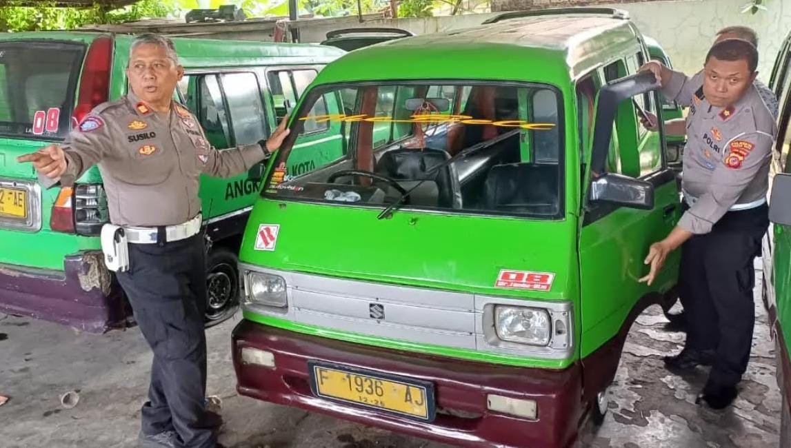 Terungkap! Angkot Tabrak Ojol di Bogor Akhirnya Diamankan Usai Video Viral, Sopir Siap Bertanggung Jawab