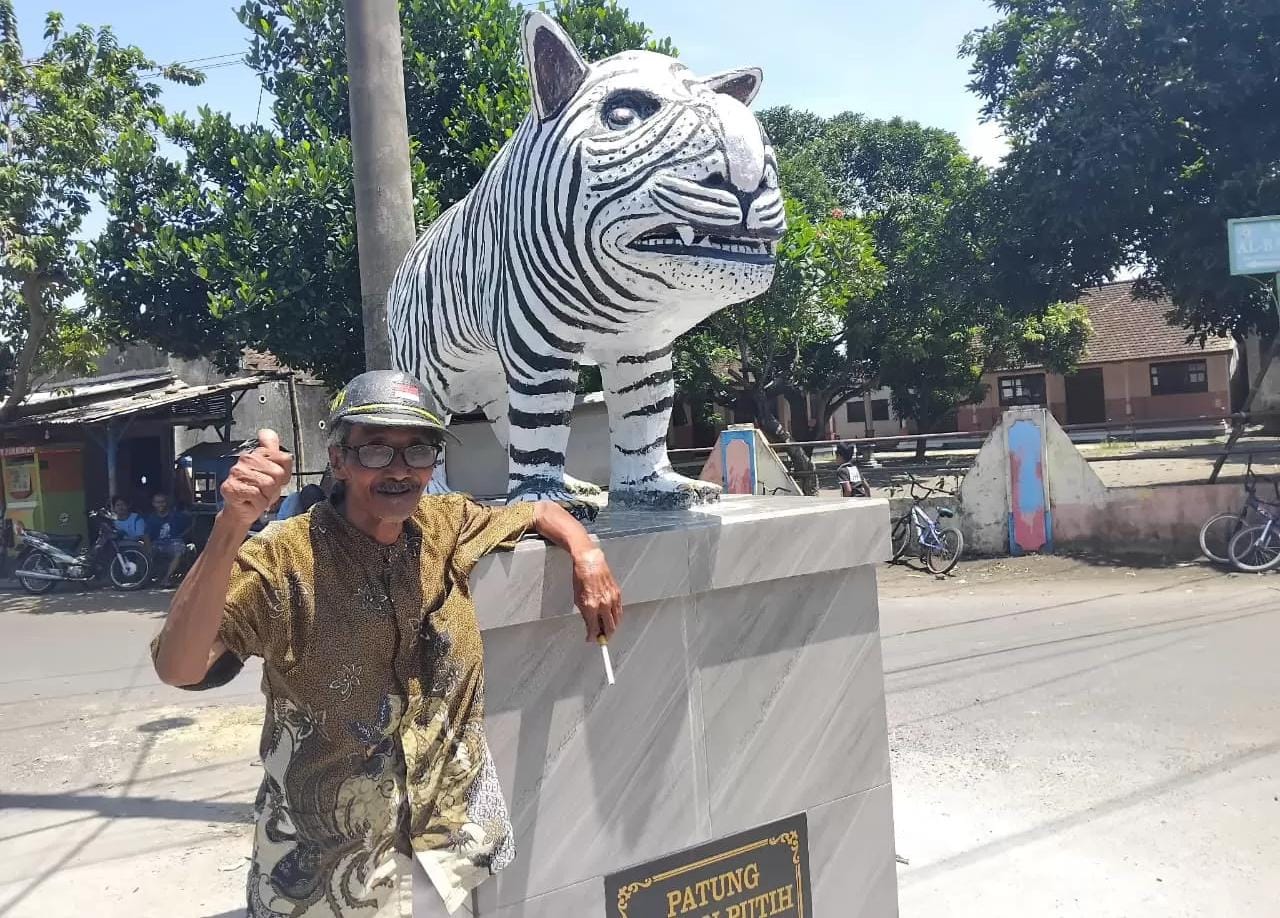 Patung Macan Putih Kediri Ditawar Rp 180 Juta Tapi Ditolak, Justru Jadi Magnet Rezeki Warga