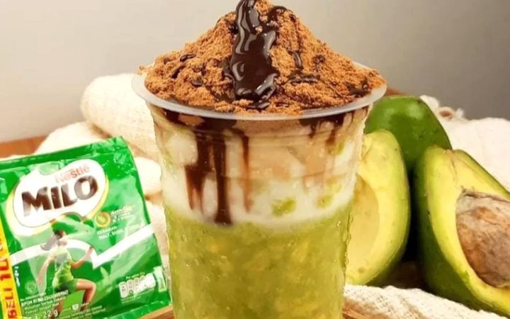 Cara Membuat Es Alpukat Kocok Milo untuk Buka Puasa