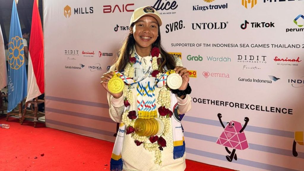 martina ayu pratiwi saat tampil di sea games 2025 1766393397079 169
