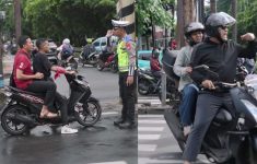 Penertiban Pengendara Lawan Arus di Lebak Bulus Jaksel, Netizen: Bisa Diliat Emang Masyarakatnya Susah