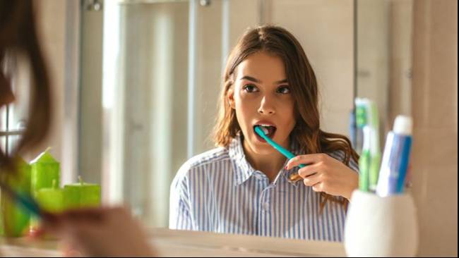 Apakah Gosok Gigi Membatalkan Puasa? Ini Hukum dan Batasan Aman yang Perlu Diketahui!