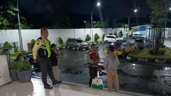 Remaja 14 Tahun Terjebak di Stasiun Paledang Bogor, Tak Punya Uang Tiket hingga Polisi Turun Tangan