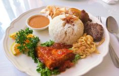 35 Rekomendasi Makanan Takjil untuk Dibagikan di Masjid, Praktis dan Mudah Dibuat