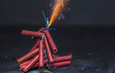 Pemuda Lempar Petasan ke Sopir Angkot di Tangerang, Netizen: Padahal Nggak Ada Lucu-Lucunya