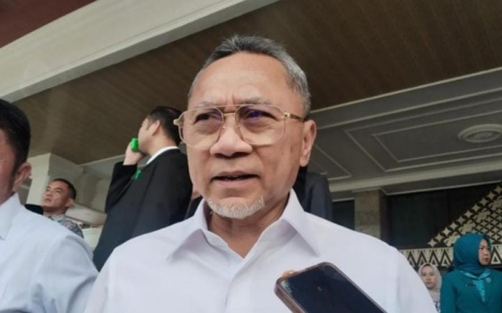 Mekanisme MBG Saat Ramadhan, Menko Zulhas: Siswa Muslim Dapat Makanan Kering Kurma Dibawa Pulang