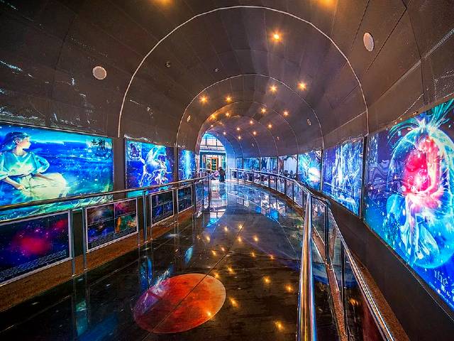 7 Tempat Ngabuburit Seru di Jakarta, Dijamin Seru dan Anti Bosan 4 Planetarium Jakarta koridor angkasa