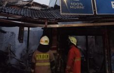 Kebakaran 16 Rumah di Bangka Jaksel Akibatkan 22 Keluarga Terdampak, Kerugian Capai Rp 2,9 M