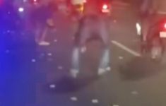 Heboh! Duit Rp100 Ribu Berserakan di Jalan Tegar Beriman Bogor, Warga Sampai Bingung Cari Pemiliknya