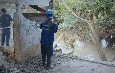 Normalisasi Kali Ciliwung Jalan Terus, Bangunan di Cawang Dibongkar demi Tekan Risiko Banjir