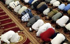 Jumlah Rakaat Sholat Tarawih Menurut NU dan Muhammadiyah