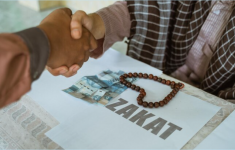 Gaji UMP Jakarta Rp5,7 Juta Wajib Zakat Penghasilan