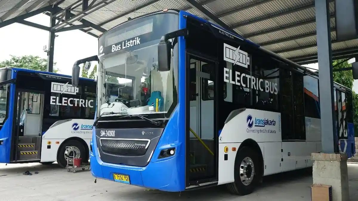 Pemprov DKI Targetkan 10 Ribu Bus Listrik Transjakarta Pada 2029