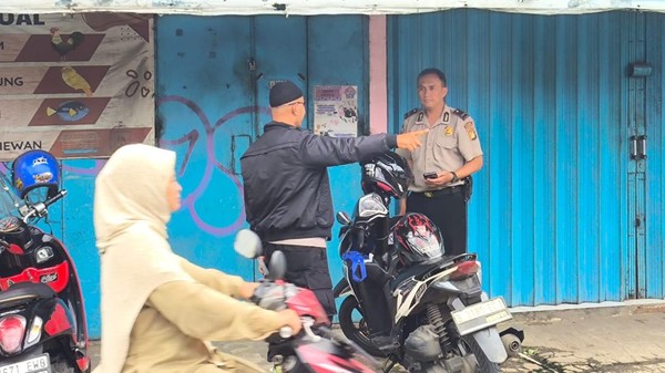 Pria Onani di Petshop Depok Viral Bikin Resah, Ternyata Keterbelakangan Mental