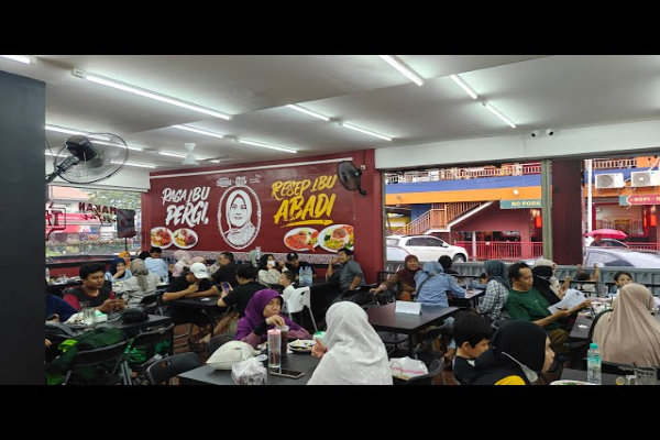 Pencurian Tas di Warung Taburai Praz Teguh Terekam CCTV, Laptop dan iPhone Korban Raib