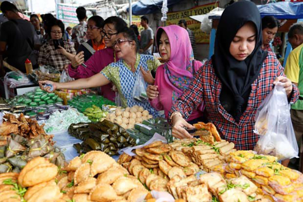 10 Cara Mengatur Uang Agar Tidak Boros Saat Beli Takjil Selama Ramadhan, Nomer 8 Sering Terlewat!