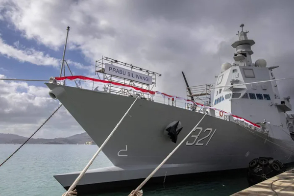 Spesifikasi Kapal Perang TNI AL KRI Prabu Siliwangi-321, Intip Kecanggihannya!