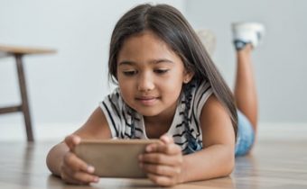 Resmi! Daftar Aplikasi Wajib Blokir Akun Anak Berlaku Mulai Besok 28 Maret 2026