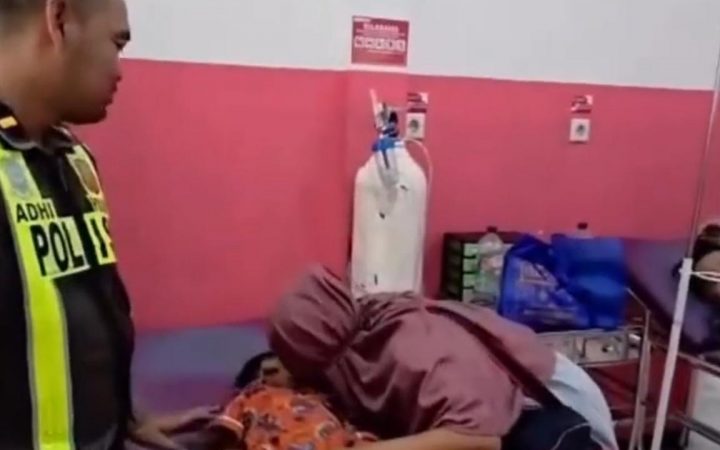 Aksi Cepat Polisi Cianjur Selamatkan Balita Kejang di Tengah Macet Tuai Pujian