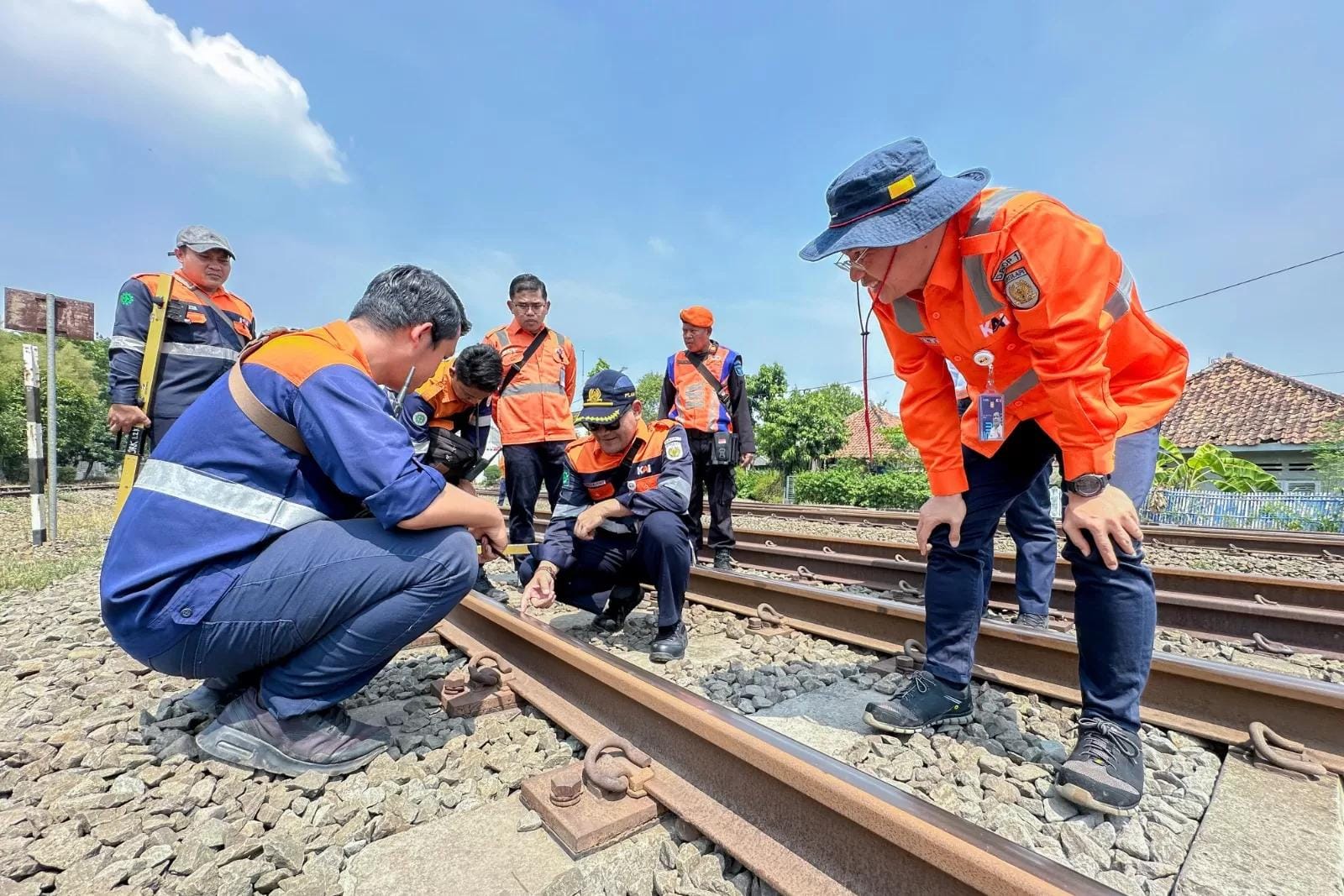 Jelang Lebaran 2026, KAI Daop 1 Jakarta Tambah 30 Petugas Pemeriksa Jalan Rel demi Keamanan Perjalanan