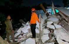 Rumah 2 Lantai di Bogor Ambruk Saat Hujan Deras, Diduga Tak Kuat Menahan Beban