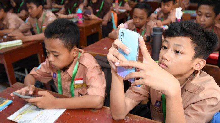 PP Tunas Mulai Berlaku, Sekolah di Jakarta Perketat Penggunaan Gadget Siswa