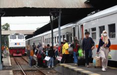 Diskon Tiket 30% Diserbu! 280 Ribu Penumpang Kereta Berangkat dari Jakarta