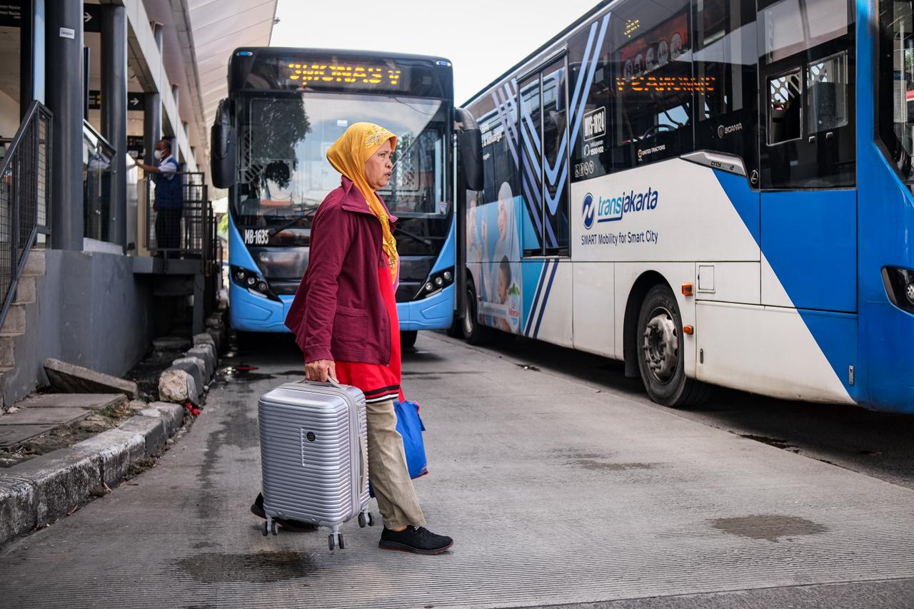 Terminal Kalideres Bakal Lebih Nyaman, Jalur Pejalan Kaki Transjakarta Akan Dipasangi Kanopi