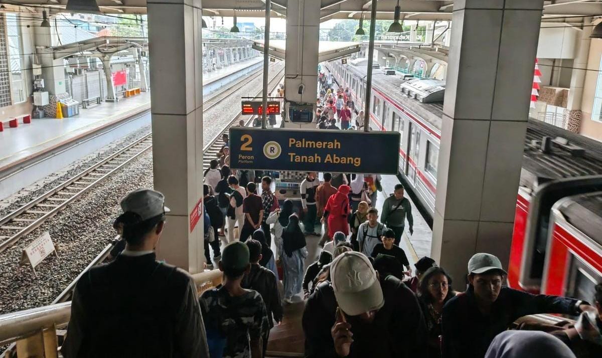 KAI Commuter Tambah 2 KRL Rute Tanah Abang-Rangkasbitung Saat Lebaran 2026