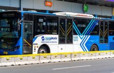 Spesial Hut ke-12 Hari Ini Tarif Transjakarta Cuma Rp12, Ini Syarat dan Waktu Berlakunya!