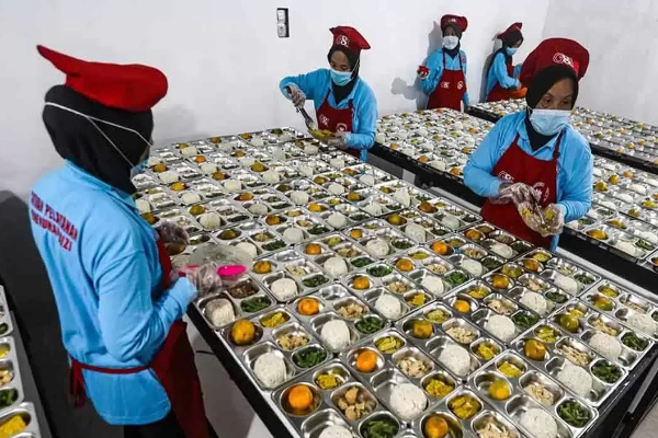 Pembagian MBG 5 Hari Sepekan Resmi Berlaku Hari ini 1 April 2026, Pemerintah Hemat Rp20 Triliun