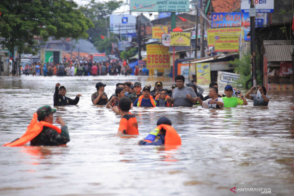 Banjir di Tangerang Rendam 500 Rumah, Warga Mengungsi Sejak 2 Hari