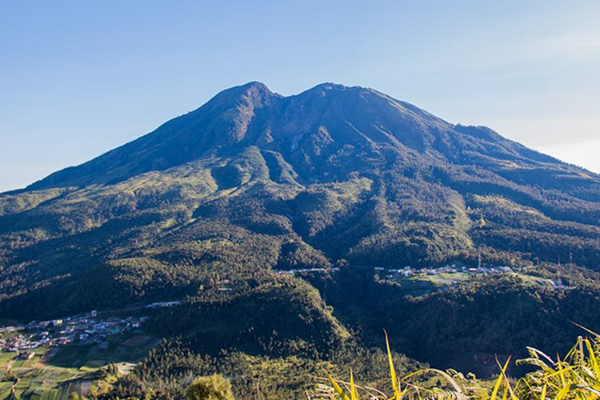 Viral! Pendaki Gunung Lawu Ribut di Puncak Gegara Rebutan Spot Foto